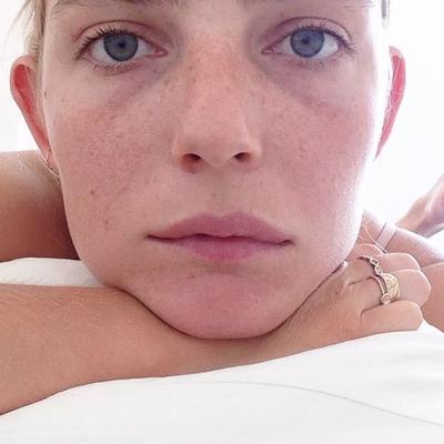 Camilla Deterre has small cute feet!