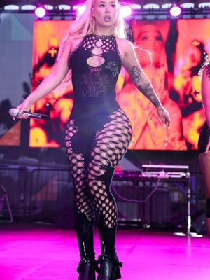 Iggy Azaela se produit à la Long Beach Pride