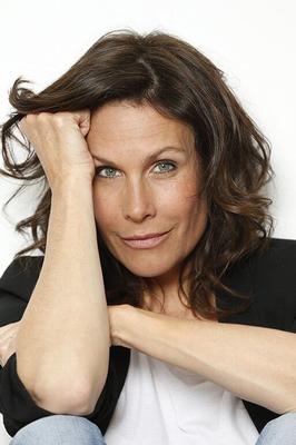 Astrid Veillon