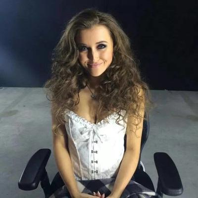 CZ RAP BITCH SHARLOTE! CUM TRIBUTE THIS NASTY SLUT!