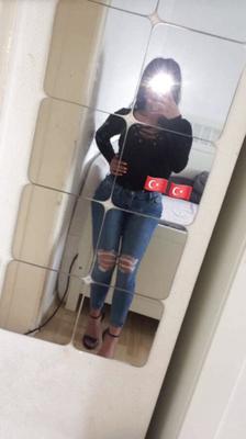 Pieds d'une adolescente turque