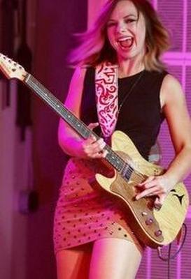 leggy big titted blues guitarist samantha part