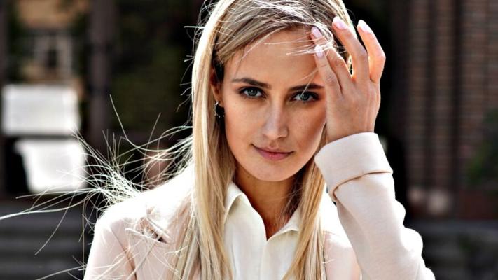 Алена Коломина была создана для издевательств