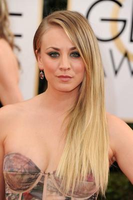 Kaley Cuoco Hot Cleavage and Curves