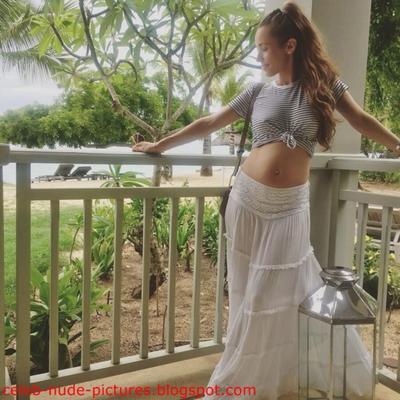 Annemarie Carpendale sexy pics