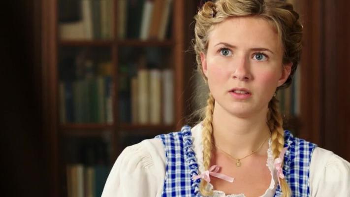 Eliza Bennett é gostosa