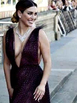 Blanca Suarez muss versklavt werden
