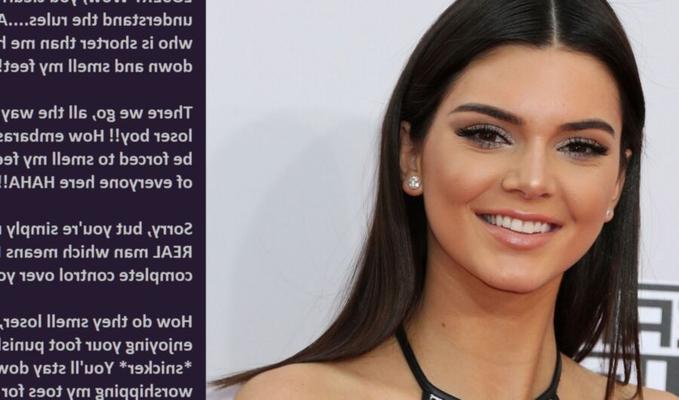 Legendas de humilhação nos pés de Kendall Jenner