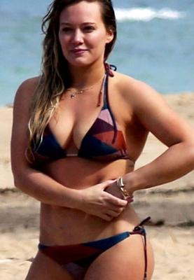Hilary Duff - Célébrité blonde aux gros seins d'Hollywood en bikini sexy