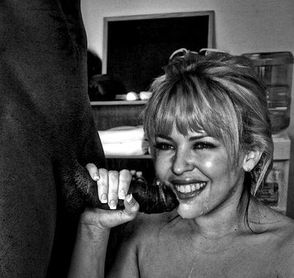 Plus Kylie Minogue Interracial et Nue