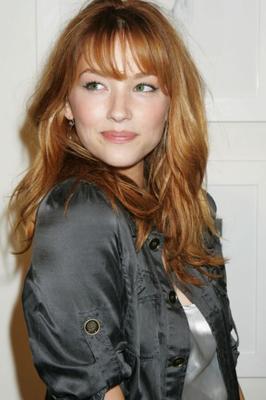 ヘイリー・ベネット / アメリカの女優