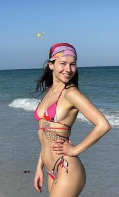 The Beach - Kseniya Sovenko