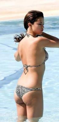 SELENA GOMEZ PHOTOS DE BIKINI GRÉLISANTES