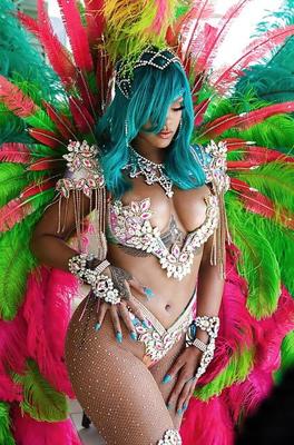 Rihanna Carnaval