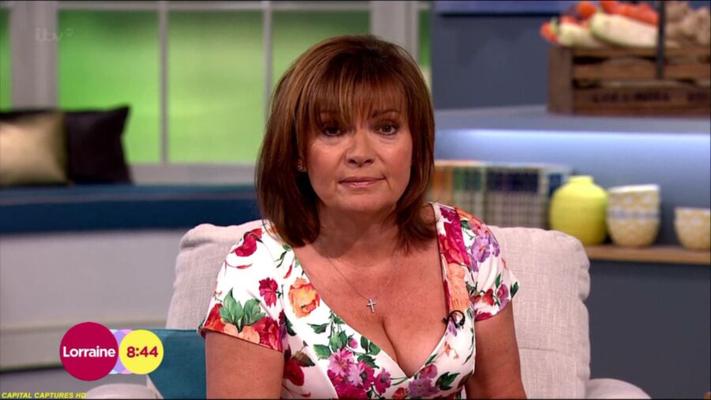 BESTE TITTEN IM T.V. LORRAINE KELLY