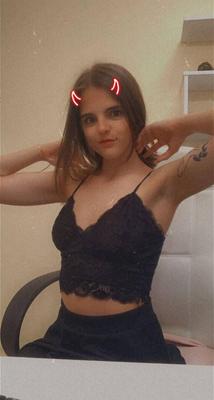 Princesse baise sa fille Kristi