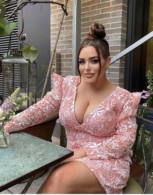 Amy Christophers Mafs UK Babe