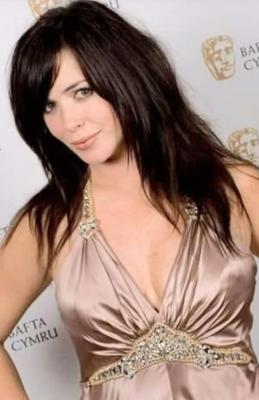 Eve Myles Divers