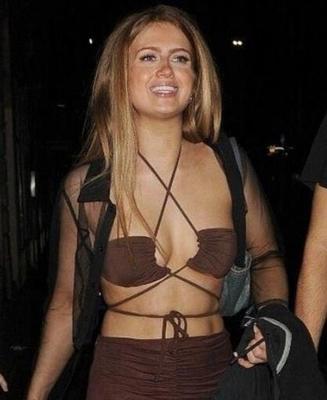 Maisie Smith Photo #