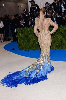 Блейк Лайвли в Met Gala