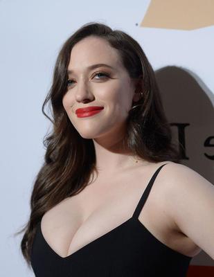 Kat Dennings  - グラミー前のガラ