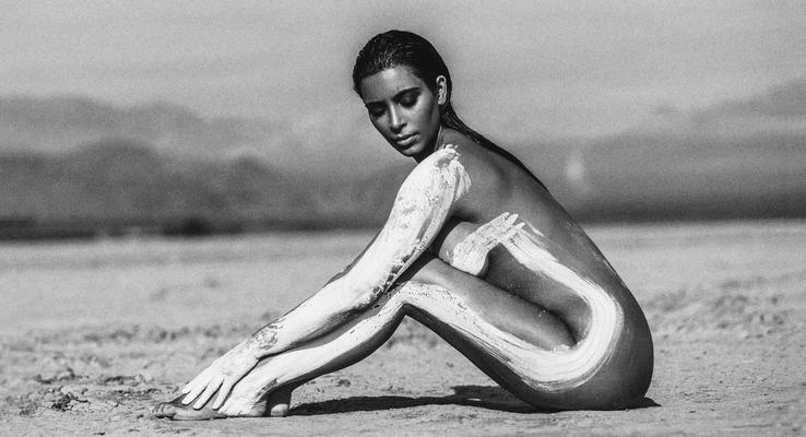 KIM KARDASHIAN – NAKED PHOTOSHOOT BY KESLER TRAN