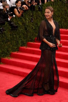 Бейонсе Ноулз в Givenchy Couture - встретил