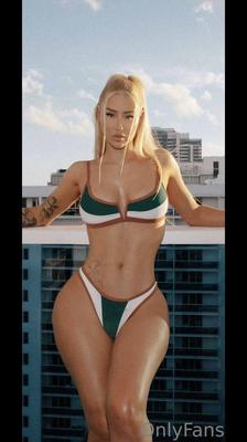  Iggy Azalea
