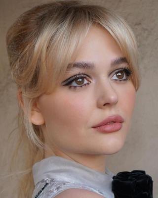 Emily Alyn Lind