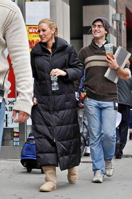 Блейк Лайвли снимая Gossip Girl, сентябрь,