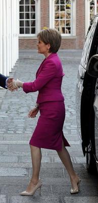 Nicola Sturgeon, ce sont ses jambes qui me font si dur!