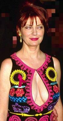 Hot Dekolleté from SUSAN SARANDON