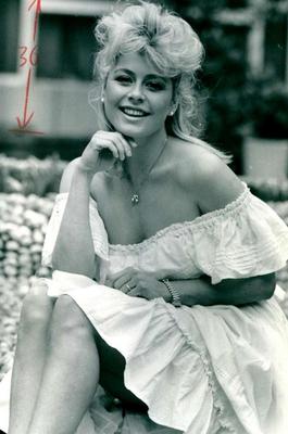 Suzanne Dando Photo #