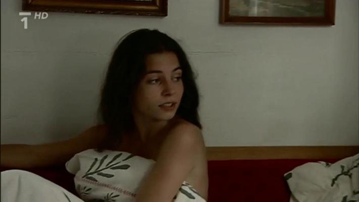 Katerina Janeckova Naves E ()