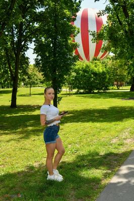 Alexa Flexy Yo Petite Touristは、すべての穴を伸ばします