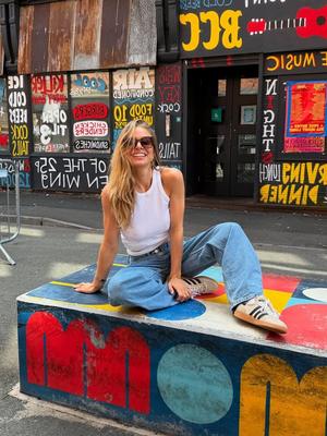 Lola Weippert braless ohne BH