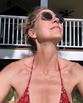 Jenna Elfman