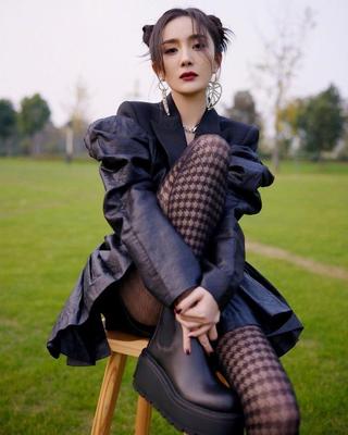 Celebs in Tights 