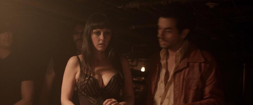 Katharine Isabelle 