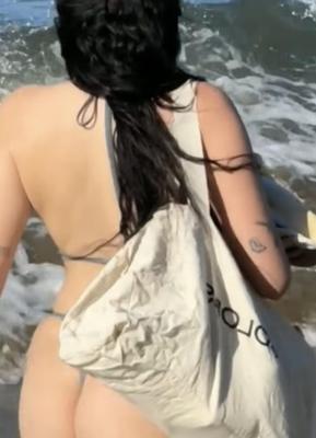 Noah Cyrus Ass