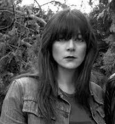 Cosey Fanni Tutti из пульсирующей личины
